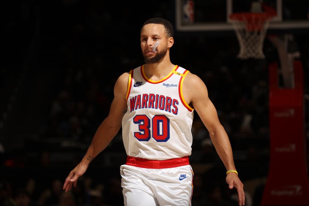 史册中熠熠 史册中熠熠