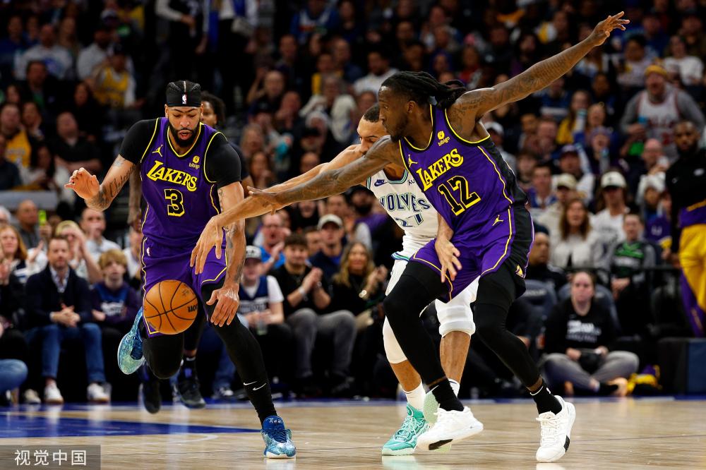 不断调整自 不断调整自