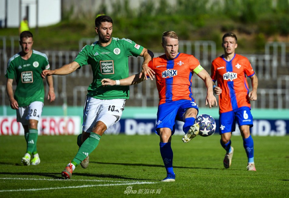 作为两代球 作为两代球